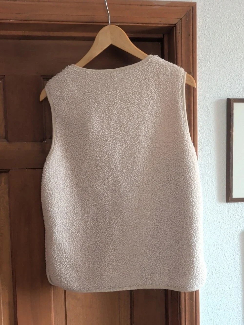 Women’s Cream Sherpa Zip Vest - Picture 5 of 5
